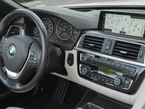Used 2018 BMW 430i Convertible RWD image 11