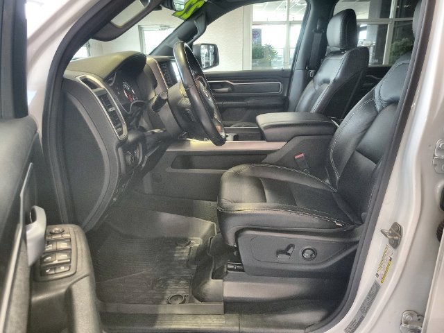 Used 2022 RAM 1500 Big Horn AWD/4WD image 12