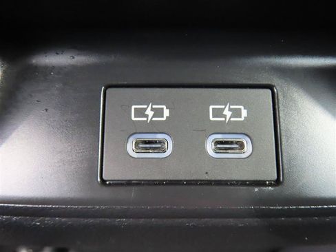 Used 2026 Toyota Corolla LE FWD image 30
