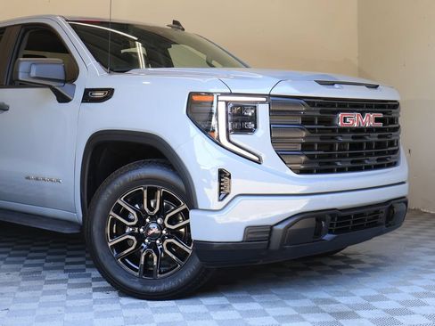 Used 2024 GMC Sierra 1500 Pro w/ Graphite Edition RWD image 3