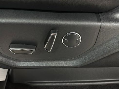 Used 2017 Ford F150 Lariat w/ Equipment Group 501A Mid image 24