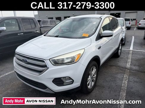 Used 2017 Ford Escape SE AWD/4WD image 3