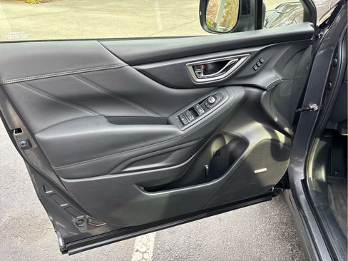 Used 2023 Subaru Forester Touring image 18
