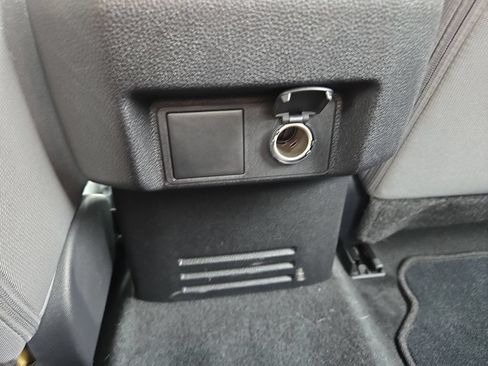 Certified 2025 Toyota Tacoma TRD Sport AWD/4WD image 11