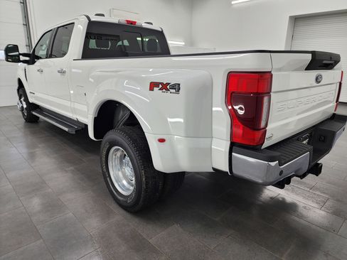 Used 2022 Ford F350 Lariat w/ Lariat Ultimate Package image 6
