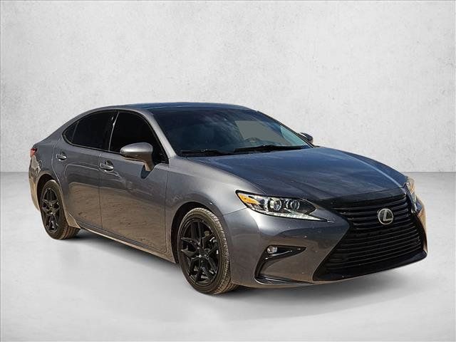 Used 2017 Lexus ES 350 w/ Ultra Luxury Package FWD image 3