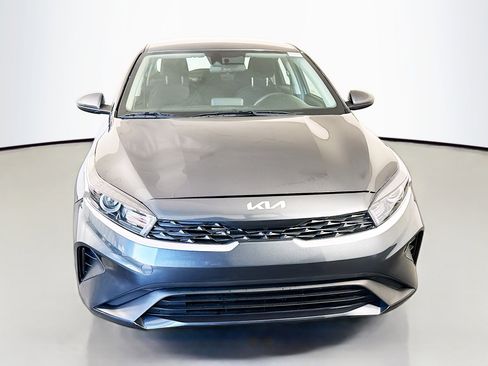 Used 2024 Kia Forte LX FWD image 2