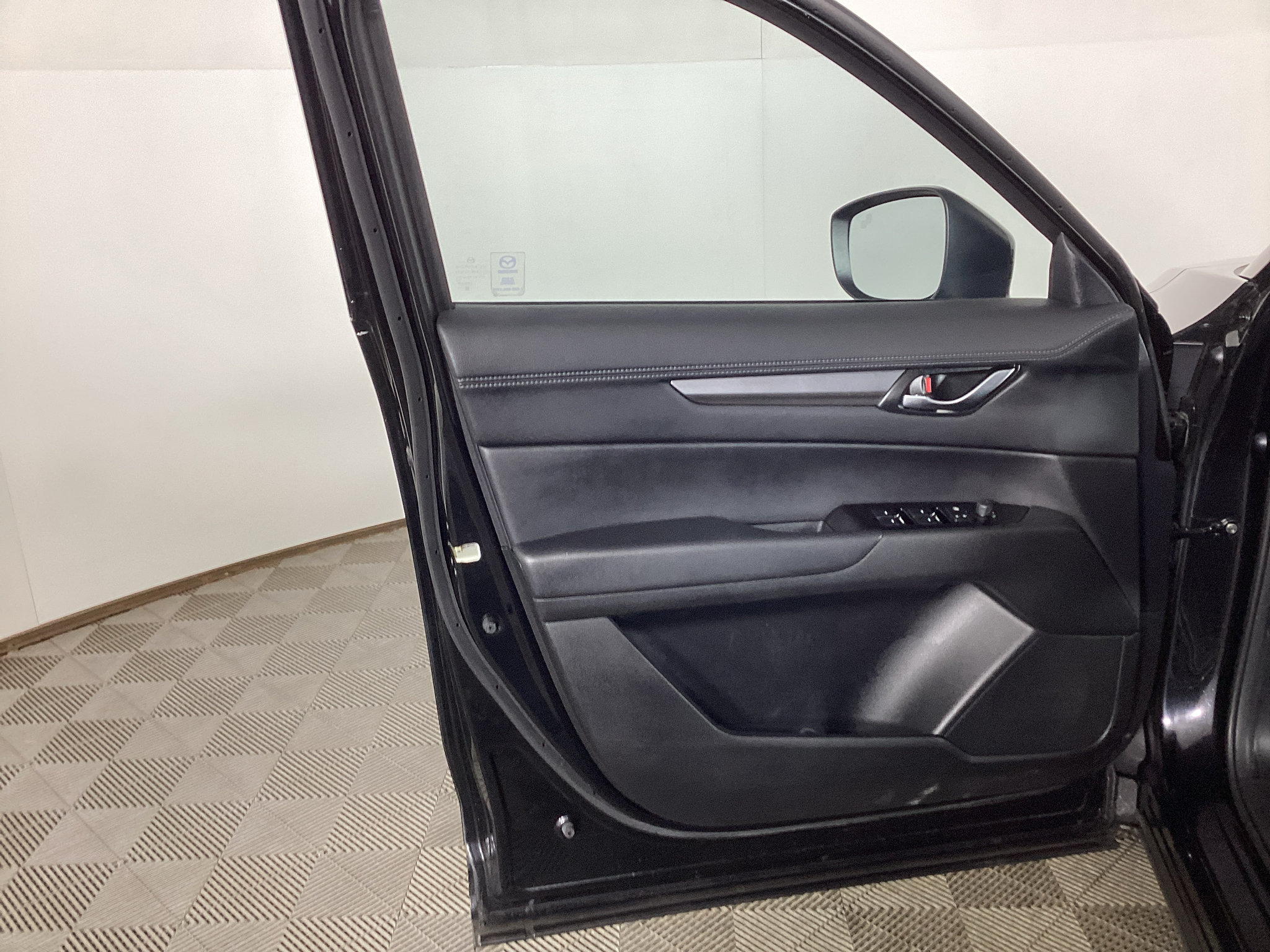 Used 2025 MAZDA CX-5 AWD 2.5 S w/ Preferred Package image 14