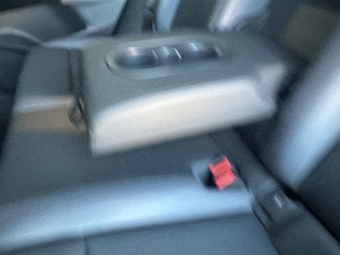 Used 2023 Volkswagen ID.4 Pro S image 32