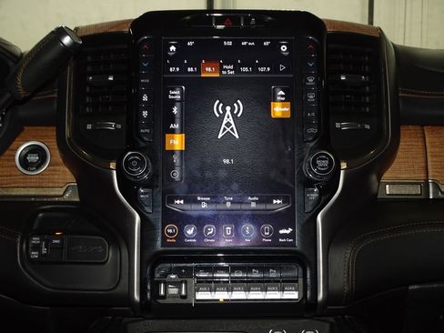 Used 2019 RAM 2500 Limited image 33