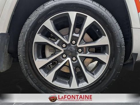 Used 2022 Jeep Grand Cherokee L Overland w/ MOPAR Finishing Package AWD/4WD image 32