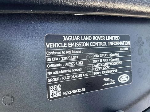 Certified 2023 Land Rover Range Rover SE AWD/4WD image 30