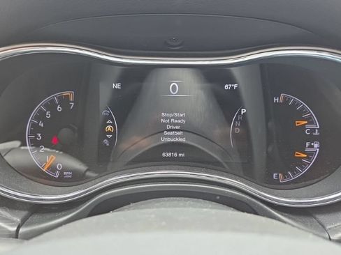 Used 2020 Jeep Grand Cherokee Altitude AWD/4WD image 12