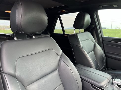 Used 2018 Mercedes-Benz GLE 43 AMG 4MATIC image 35