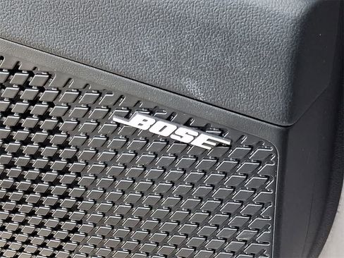 Used 2025 Hyundai Elantra Limited image 26