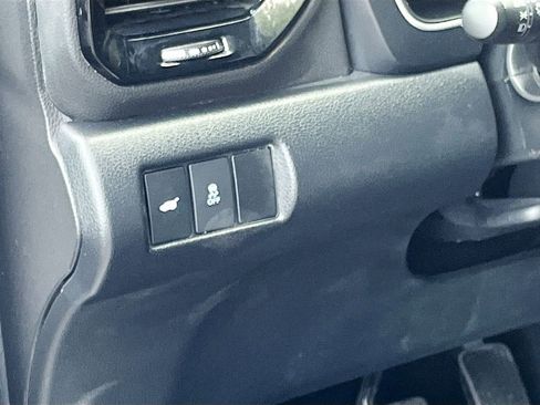 Used 2023 Honda Pilot Touring image 10