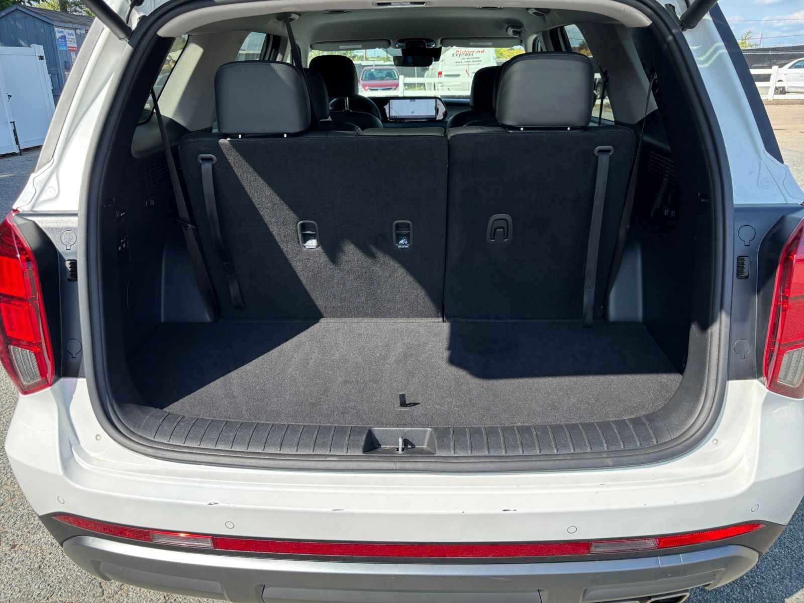 Used 2025 Hyundai Palisade SEL AWD/4WD image 34