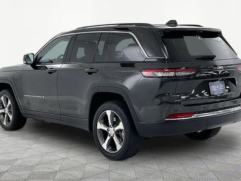 Used 2023 Jeep Grand Cherokee 4WD 4xe w/ Luxury Tech Group II image 4