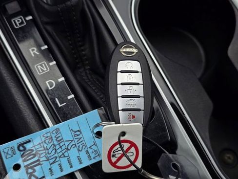 Used 2024 Nissan Altima 2.5 SV FWD image 32