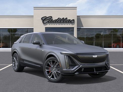 New 2026 Cadillac Lyriq V AWD/4WD image 31