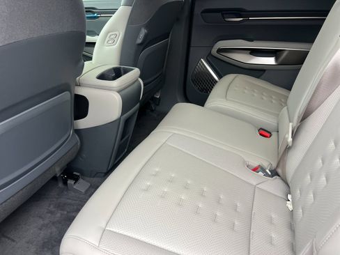 New 2026 Kia EV9 Wind image 12