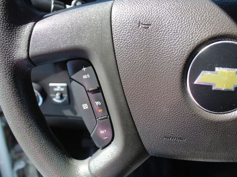 Used 2017 Chevrolet Express 3500 image 21