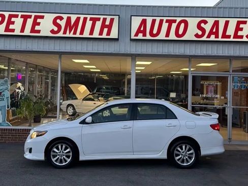 Used 2010 Toyota Corolla S image 2