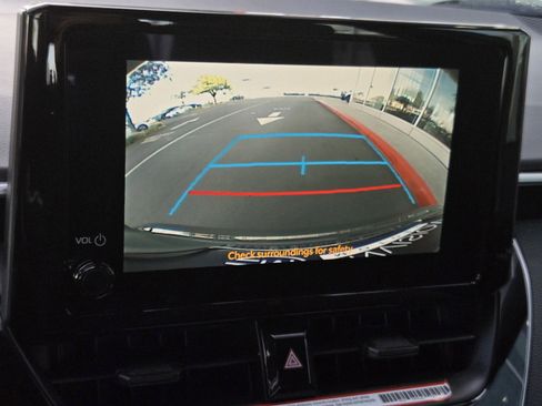 Certified 2025 Toyota Corolla SE image 15