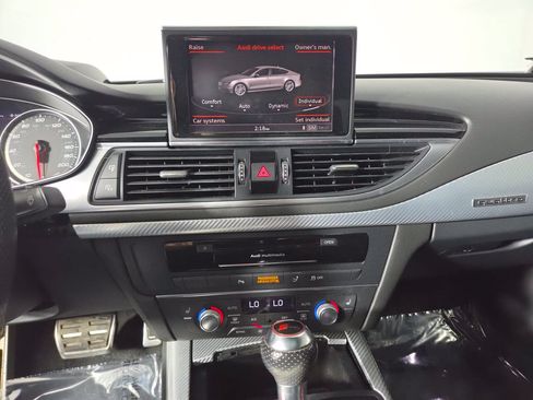 Used 2017 Audi RS 7 Prestige w/ Carbon-Optic Package AWD/4WD image 25