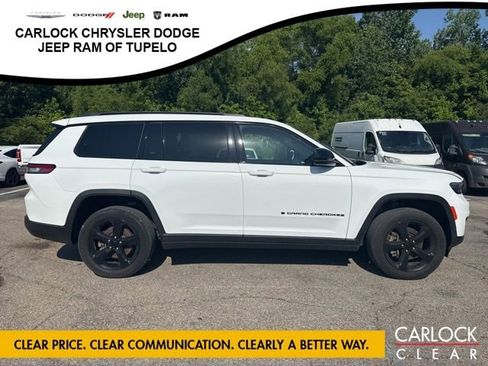 Used 2023 Jeep Grand Cherokee L Laredo AWD/4WD image 5