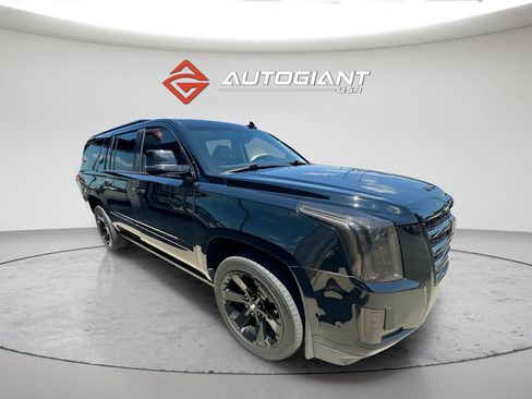 Used 2019 Cadillac Escalade ESV Premium Luxury AWD/4WD image 12