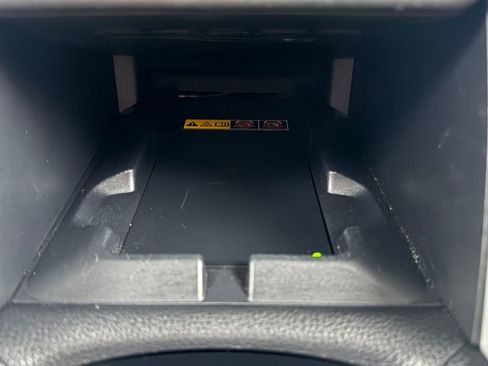 Used 2024 Toyota Corolla Cross XLE image 25