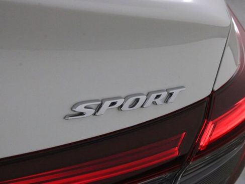 Used 2025 Honda Civic Sport image 37