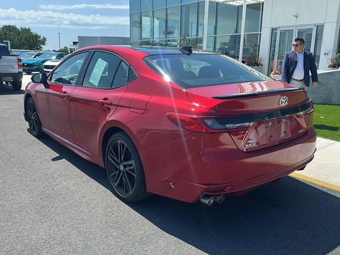 Used 2025 Toyota Camry XSE AWD/4WD image 7