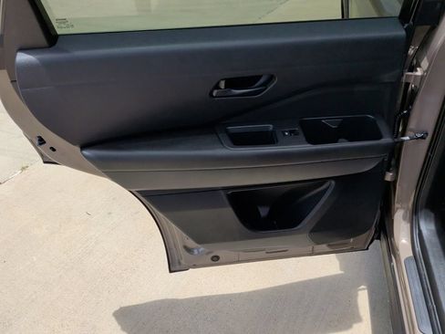Used 2024 Nissan Pathfinder Rock Creek AWD/4WD image 32