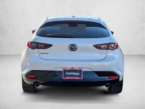 Used 2020 MAZDA MAZDA3 Hatchback w/ Preferred Package image 6
