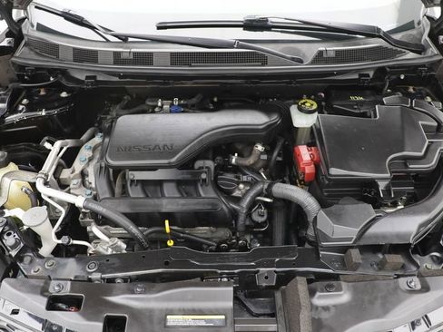 Used 2019 Nissan Rogue Sport SV image 25