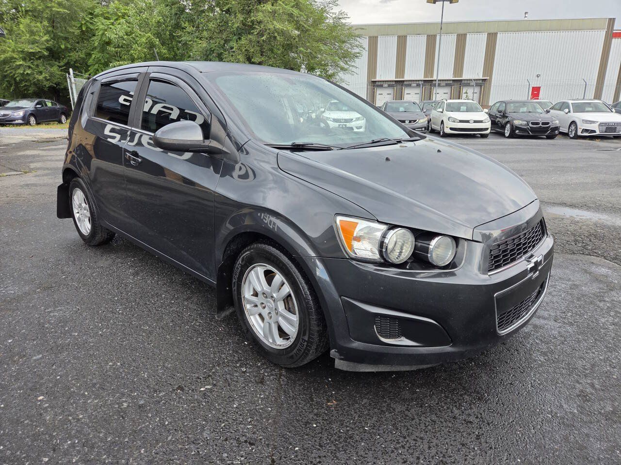 Used 2015 Chevrolet Sonic LT FWD image 3