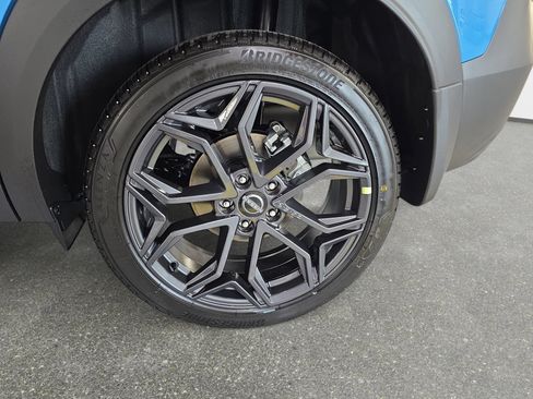 New 2026 Nissan Kicks SR FWD image 30