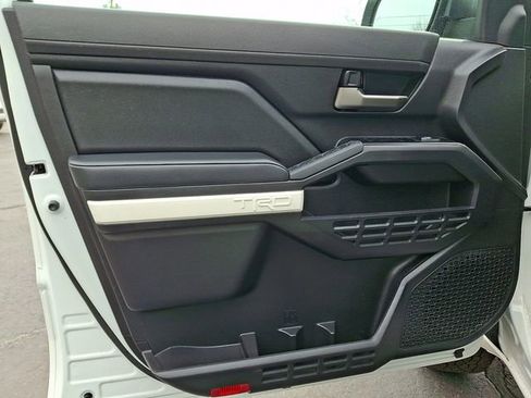 Certified 2024 Toyota Tacoma TRD Off-Road image 12