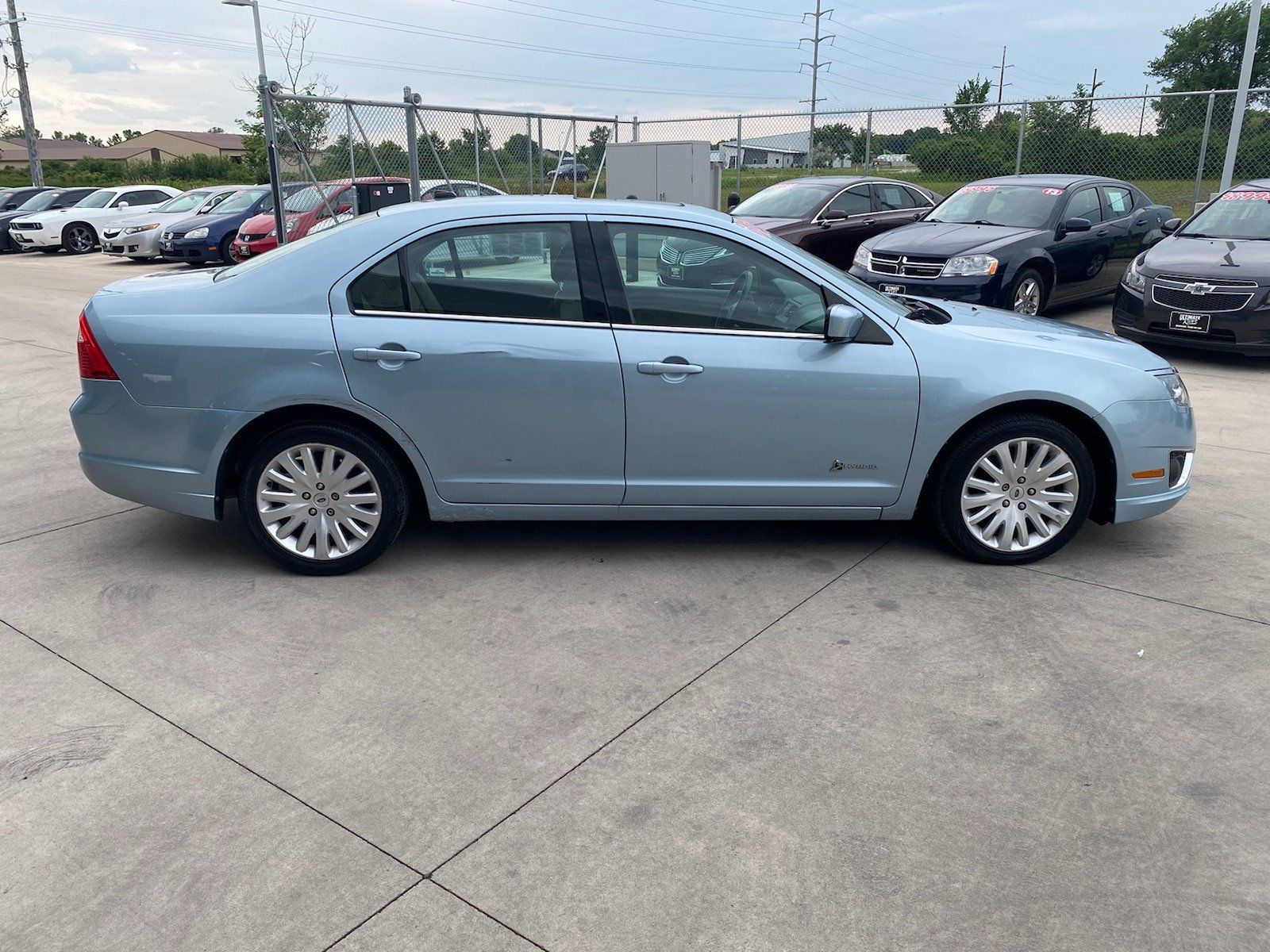 Used 2010 Ford Fusion Hybrid FWD image 1