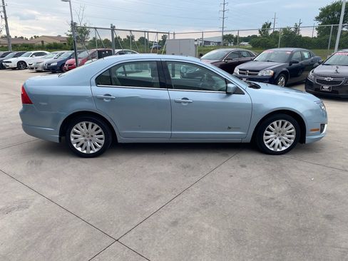 Used 2010 Ford Fusion Hybrid image 1
