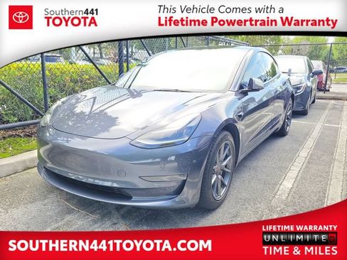 Used 2023 Tesla Model 3 Standard Range RWD image 1