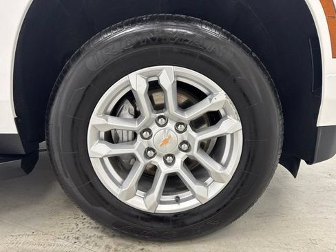 Used 2025 Chevrolet Tahoe LT AWD/4WD image 33