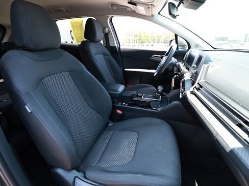 Used 2024 Kia Sportage LX AWD/4WD image 27