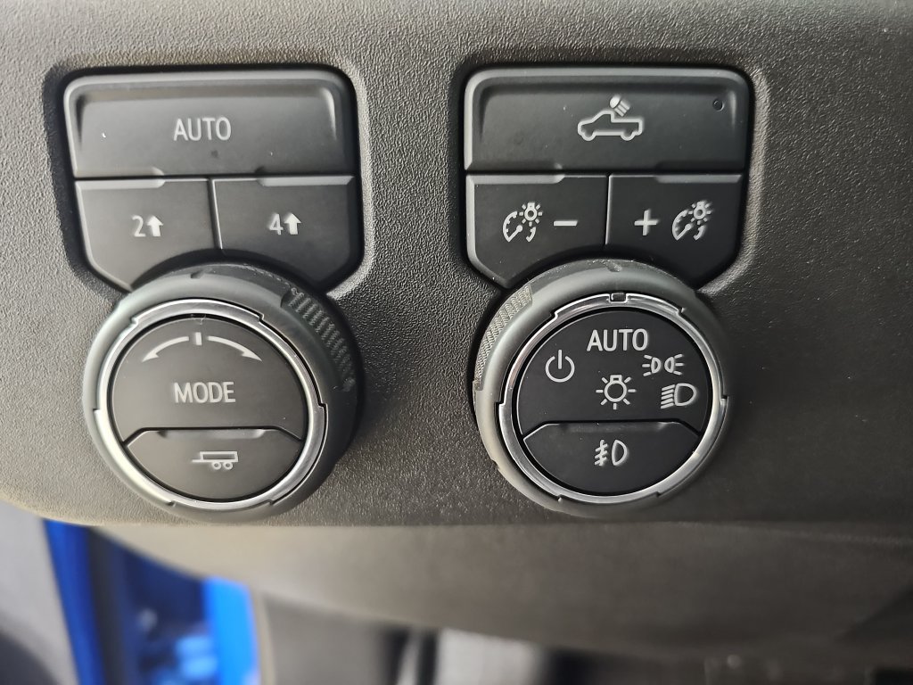 Certified 2024 Chevrolet Silverado 1500 RST w/ Convenience Package II AWD/4WD image 31