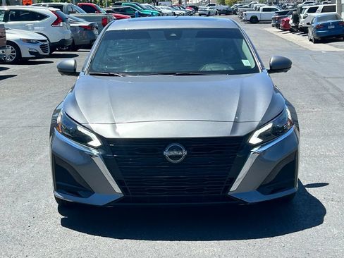 Used 2023 Nissan Altima 2.5 SL FWD image 10