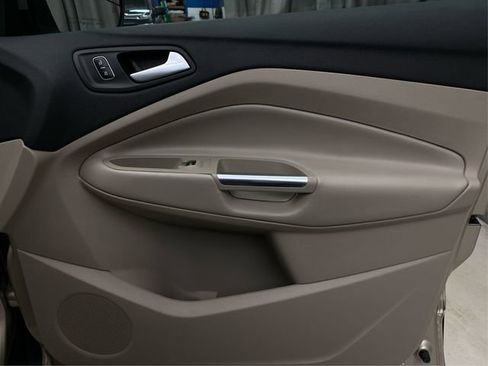 Used 2018 Ford Escape SEL image 25