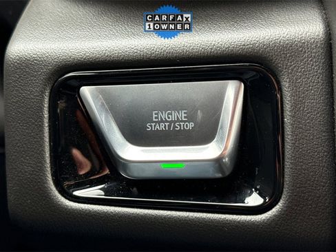 Used 2025 GMC Yukon Elevation image 33