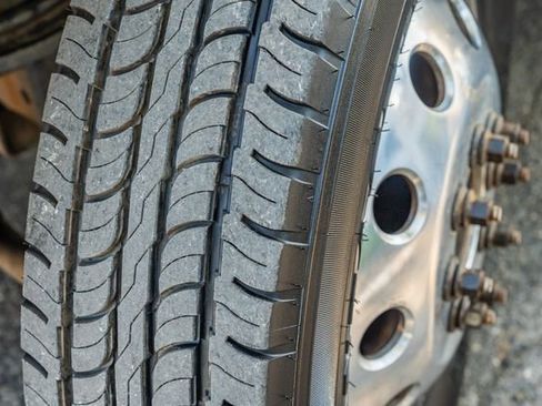 Used 2017 RAM 3500 Laramie Longhorn image 16